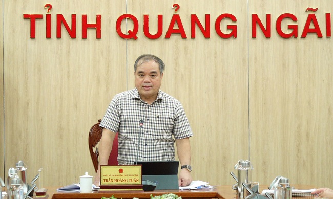 Phó Chủ tịch Thường trực UBND tỉnh Trần Hoàng Tuấn làm việc với Sở Tư pháp