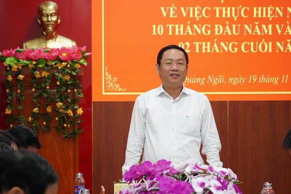 Phó Chủ tịch UBND tỉnh Nguyễn Công Hoàng làm việc với Sở Tư pháp về tình hình thực hiện nhiệm vụ 10 tháng đầu năm 2025